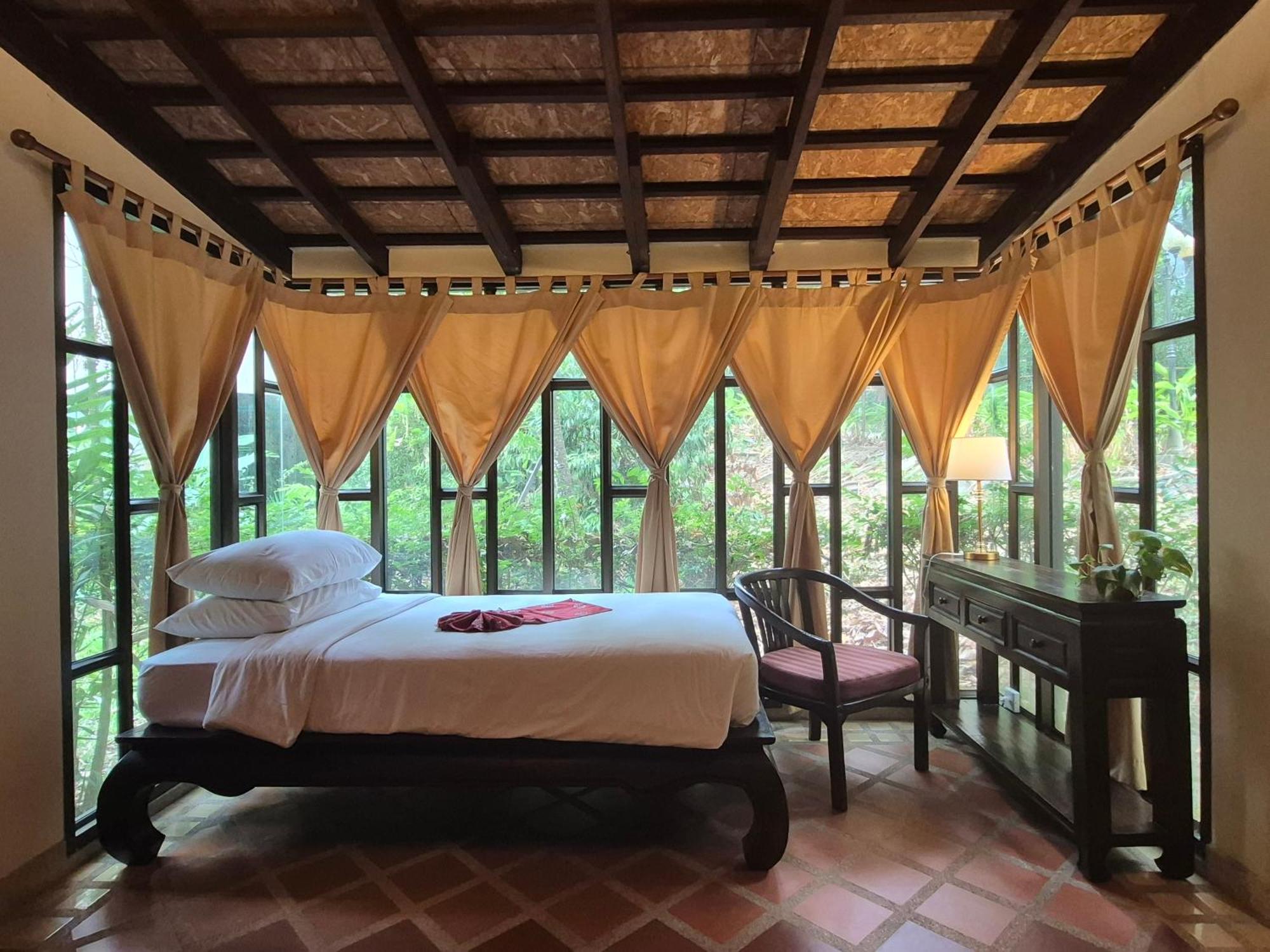 Suuko Villas Phuket Exteriör bild