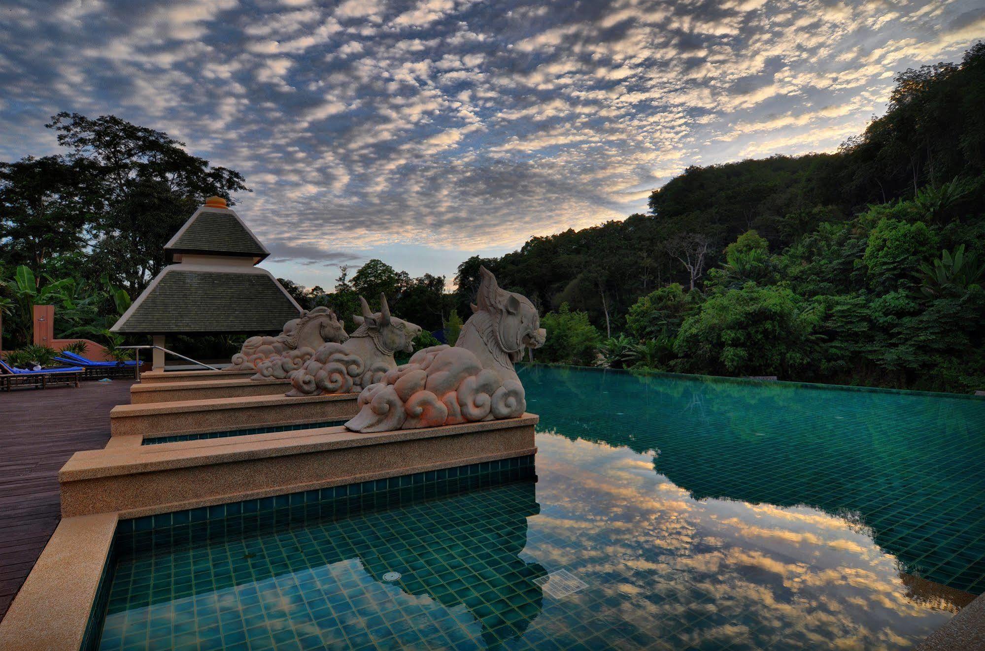 Suuko Villas Phuket Exteriör bild